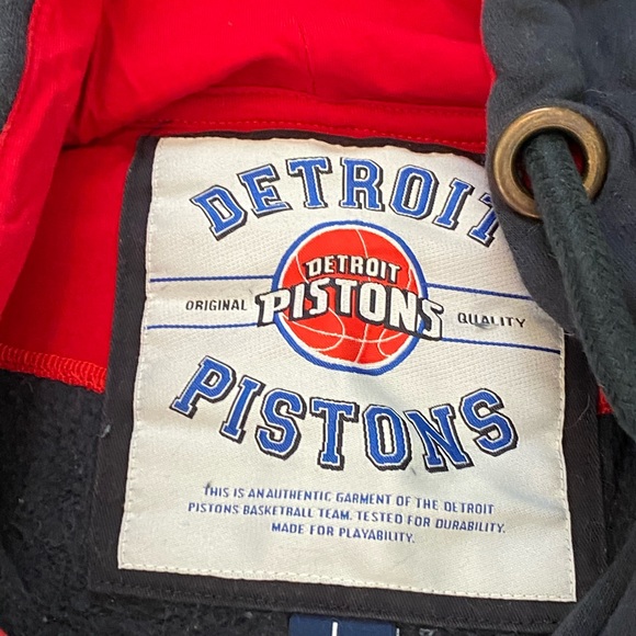 Pistons zip up - Picture 2 of 2